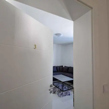 Appartement In 47128 Poreč